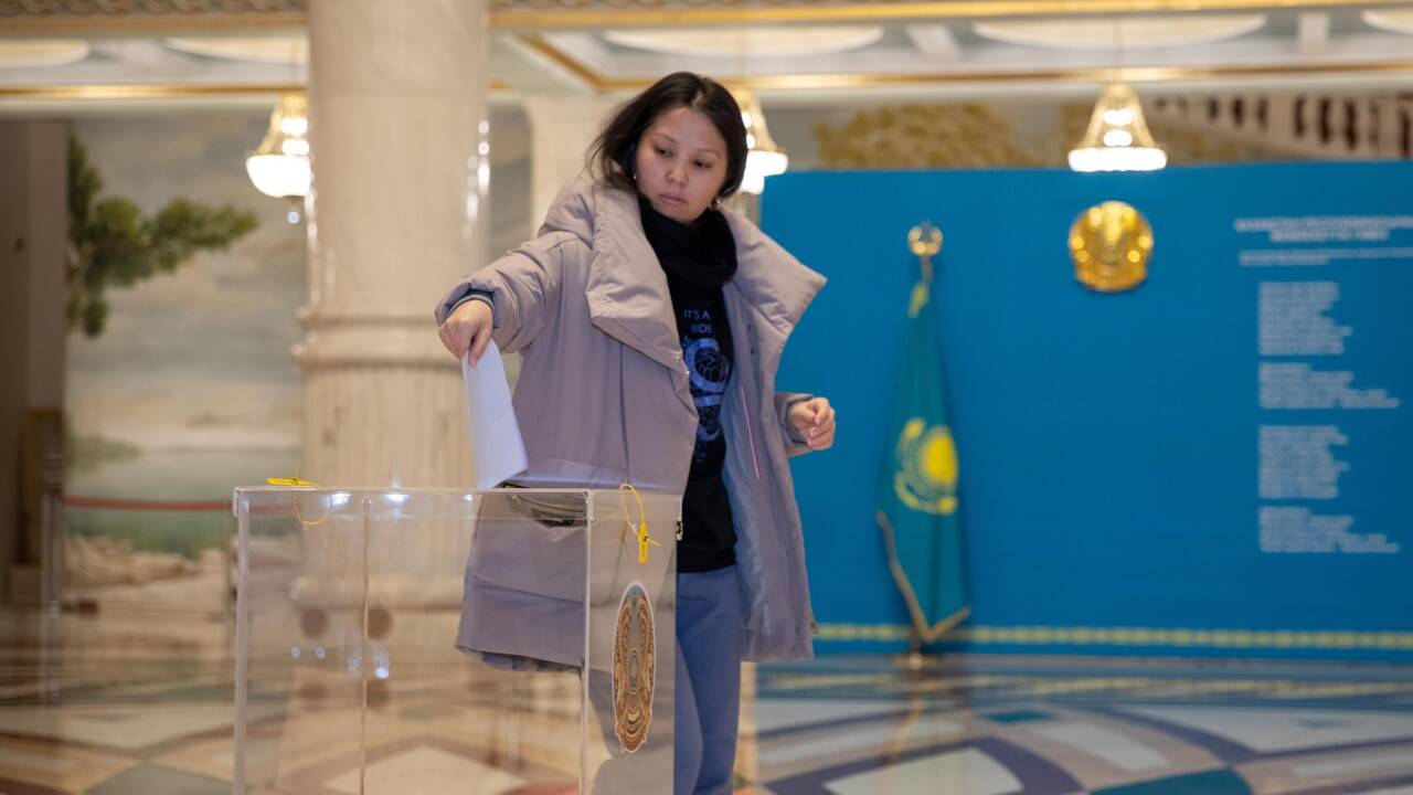 "Мы хотим видеть обновлённую страну". С какими чувствами астанчане пришли голосовать