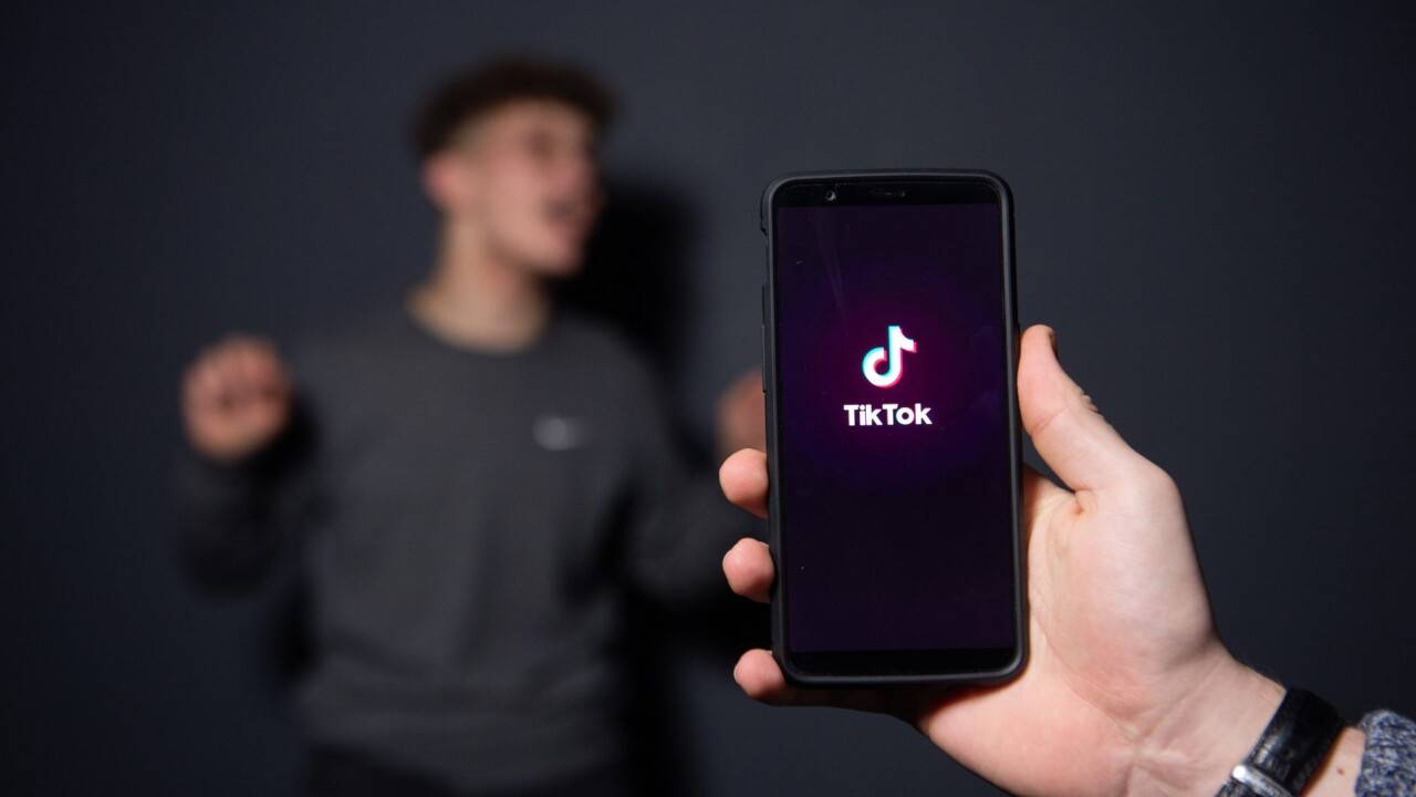 Сколько просмотров набрали в TikTok казахстанские учителя и зачем им это  надо | informburo.kz