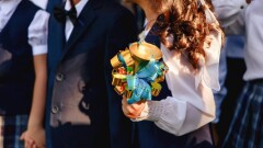 Бейсембаев оқушыларға: Еңбекпен алған білімдеріңіз Отанға деген сүйіспеншіліктің белгісі