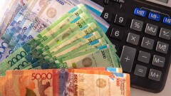 Атырау облысында үш ай жалақы алмаған спорт мектебінің қызметкерлері наразылыққа шықты