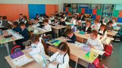 Баланы 1-сыныпқа беруге құжат өткізу 1 сәуірде басталады. Қажет құжаттар тізімін ұсынамыз