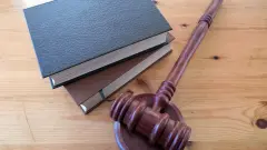 Той үстінде бұрынғы келінін соққыға жыққан қайын ата сотталды