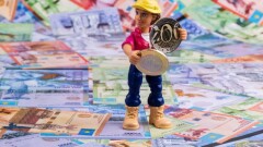 Сақтандырылған қазақстандықтардың жәрдемақысына үстемеақы қосылады