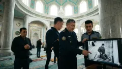 Астанада мешітте намаз оқып жатқан тұрғынның телефонын ұрлаған ер адам ұсталды 