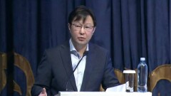 Ақберен Елгезек: Қазақ тіліндегі кітаптар дүкен бұрыштарында жетімсіреп тұрады