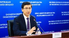 Аймағамбетов: Мектепке кітап сатып алу керек екен деп ойға келген әдебиеттерді алуға болмайды