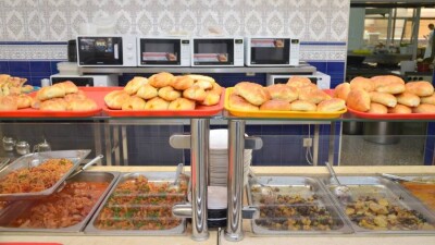 0,5 литр су – 300 теңге. Білім министрі мектеп асханаларындағы бағаны сынға алды