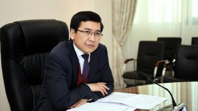Аймағамбетов: Білім басқармалары мектептерге еркіндік бергісі келмейді
