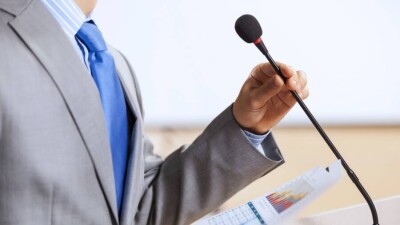 Қазақстандық университеттер пікірсайысшыларға білім грантын береді