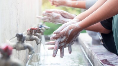 Қазақстандағы ЮНИСЕФ: Ауылдағы әрбір екінші мектепте қол жуатын жылы су жоқ