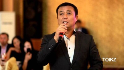 Әнші Саят Медеуов мәтіні былапыт әндерге заңмен тыйым салуды сұрады