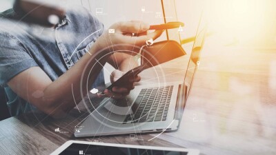 "Балам сабағын тау-тасқа шығып қарайды". Алматы іргесіндегі ауыл мен саяжай тұрғындары интернетке шағымданды