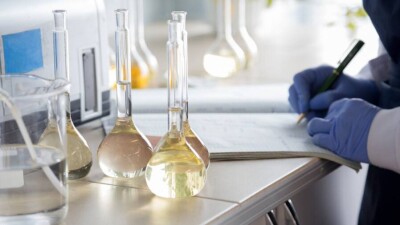 Отандық ғалымдар жатыр мойны обырын анықтауға арналған ерітінді әзірледі