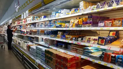 Депутат ірі сауда үйіне бойкот туралы: Бұл тек Еңбек кодексі аясында реттелетін дүние
