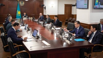 Президент үкімет жұмысына орташа деген баға берді