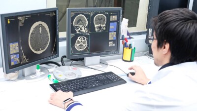 Үштілділік саясаты мен жаһандану. Қазақ тілін ғылым тілі ретінде дамытуға не кедергі?