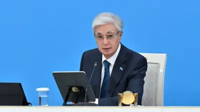 Тоқаев вице-президент, Құрылтай және Халық Кеңесінің қызметін реттейтін заңдарға қол қойды