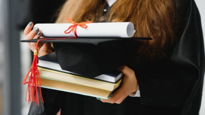 Мемлекеттік білім гранттары иегерлерінің тізімі жарияланды