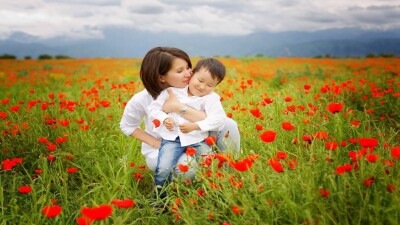 "Ең жақын адам". Бауыр басу бала өміріне қалай әсер етеді?