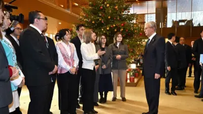 Мемлекет басшысы Жапонияда тұрып жатқан қазақстандықтармен кездесті