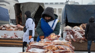 Қазақстанда жұмысы бар әрбір бесінші әйел сауда саласында еңбек етеді