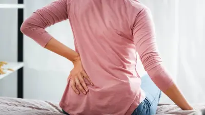 Шымкентте белін емдетуге емшіге барған әйелдің омыртқасы сынған