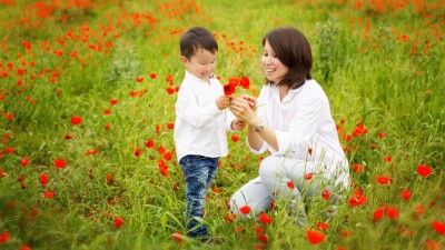 Алтын және күміс алқалы аналар мемлекеттік жәрдемақы алу үшін енді кезекке тұрмайды