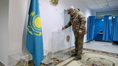 Қорғаныс министрі Руслан Жақсылықов дауыс берді