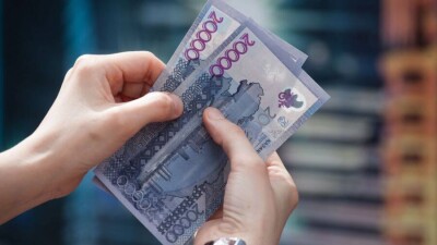 Денсаулық сақтау министрлігі 1 қазаннан бастап қай медицина қызметкерлері үстеме ақы алатынын жариялады