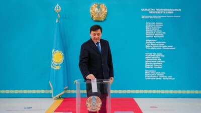 Астана әкімі Алтай Көлгінов сайлауда дауыс берді