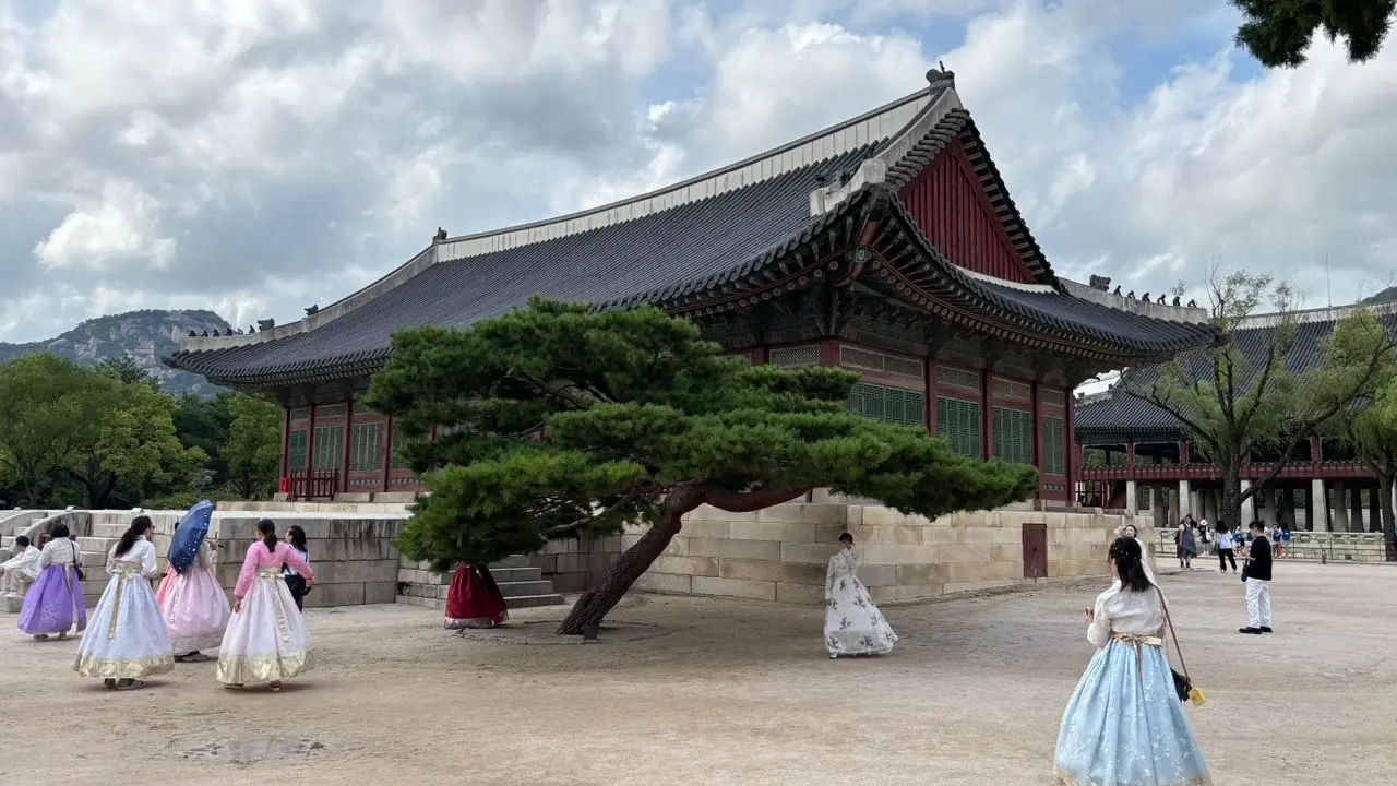 Орыс порносын әлі ешкім көрмейді.