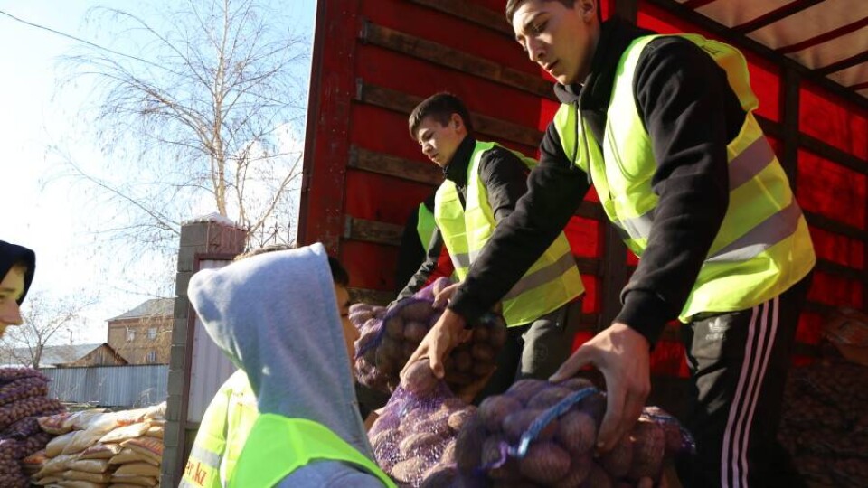 Бүгін Алматы мен Ақмола облыстарында тұратын мың мұқтаж отбасына тегін азық-түлік жеткізіледі