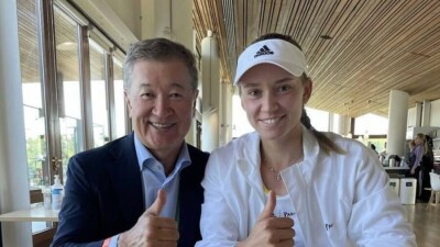 Булат Утемуратов: "Елену впереди ждёт ещё немало ярких побед"