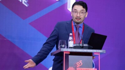 Рахим Ошакбаев: Инициатива по возврату денег из офшоров - это сигнал для элит