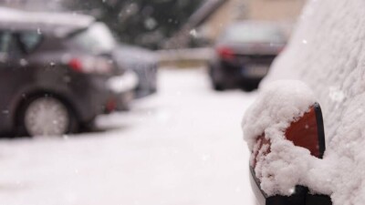 В Шымкенте отключили свет и отменили занятия в школах из-за бурана