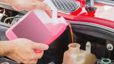 Опасный для жизни антифриз продавали водителям Нур-Султана