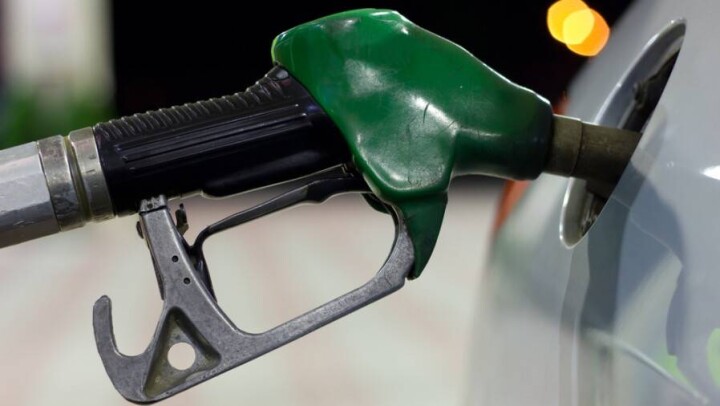 Цены на дизтопливо снизили на заправках Royal Petrol и Sinooil