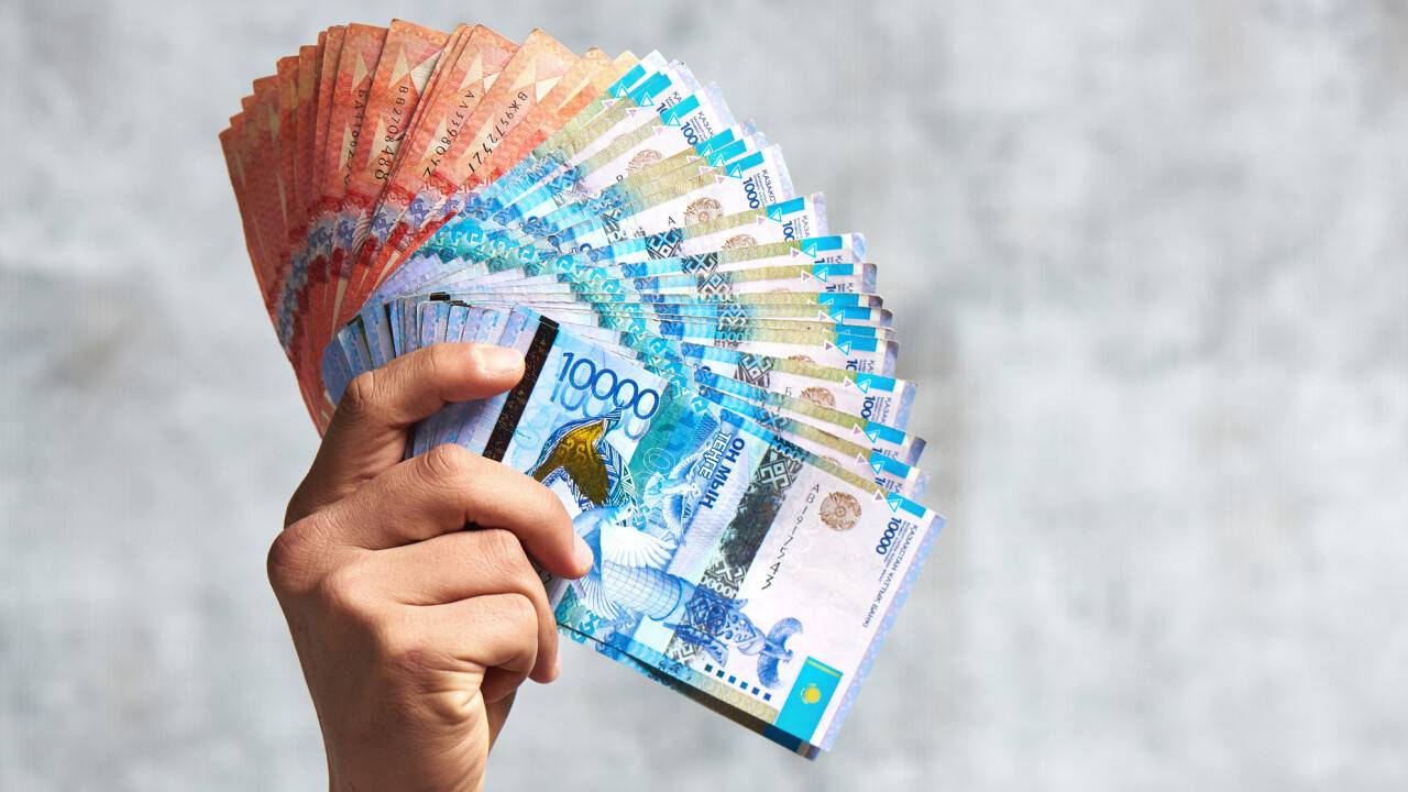 Астана тұрғындарының орташа жалақысы – 339 мың теңге