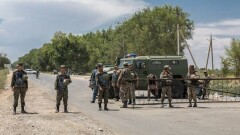 "Тұрғын үй төлемін кешіктірді". Алматылық әскерилер наразылық танытты