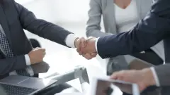 Депутаттар амандасу әдебін мектептегі тәрбие жұмысына енгізуді ұсынды