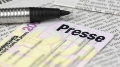 Ақпарат министрі: Журналист пен блогерді айыру үшін баспасөз картасын енгіземіз