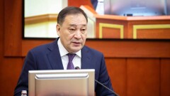 "Қарап тұрғандар бар". Ералы Тоғжанов әнұранды дұрыс айтпағандарды сынға алды