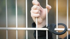 “Тендерден жеңіп беремін”: Алматылықтарды 300 млн теңгеге алдап кеткен әйел ұсталды