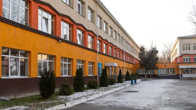 Жемқорлардан алынған қаражатқа 72 жаңа мектеп салынады