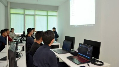 Қазақстандықтар тегін IT білім ала алады