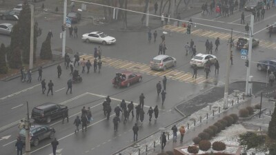 Жаңаөзенде басталған бейбіт митинг Алматыда қалайша бүлікке айналып кетті?