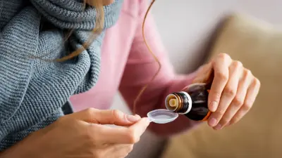 Өлімге әкелетін үндістандық шәрбат: Жөтелге қарсы дәрілерден Қазақстанға қауіп бар ма