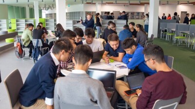 Колледжде қалай тегін білім алуға болады?