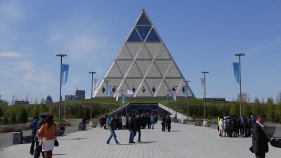 Парламент елорданың атауын Астана деп өзгертуді мақұлдады