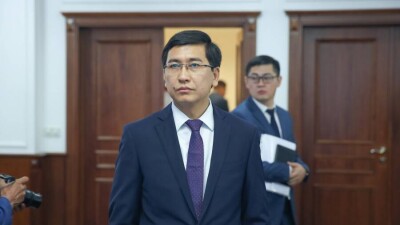 Аймағамбетов "Өзін-өзі тану" туралы: мұғалімдерге қосымша ақша табу мүмкіндігі болған